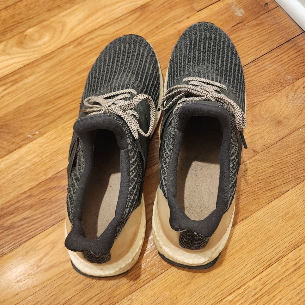 Adidas Ultraboost Gray and Tan Women's Sneakers, size 10.5 - Picture 3 of 4